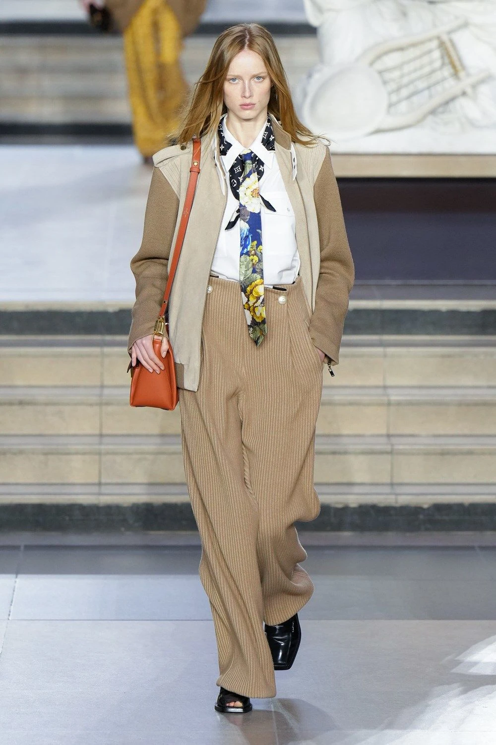 Look marron Louis Vuitton - Tendances mode automne-hiver