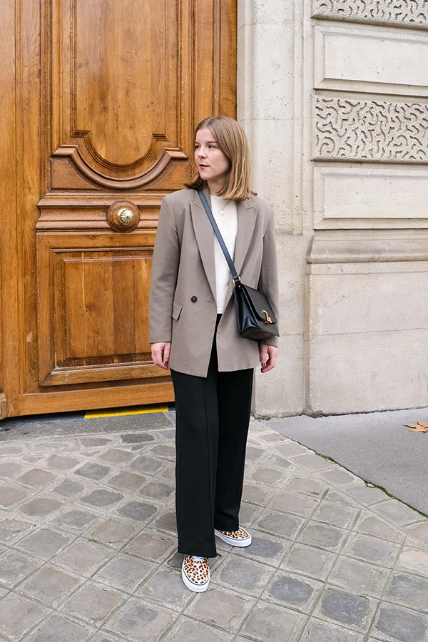 Look blazer taupe